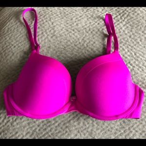 Victoria Secret BIOFIT Demi Uplift 34C